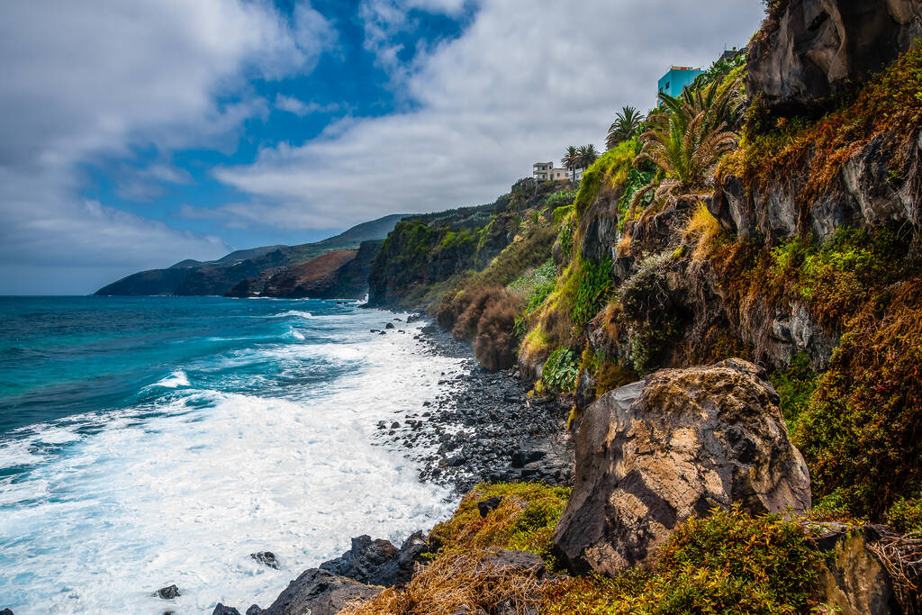 The tropical surf of the La Palma Coast