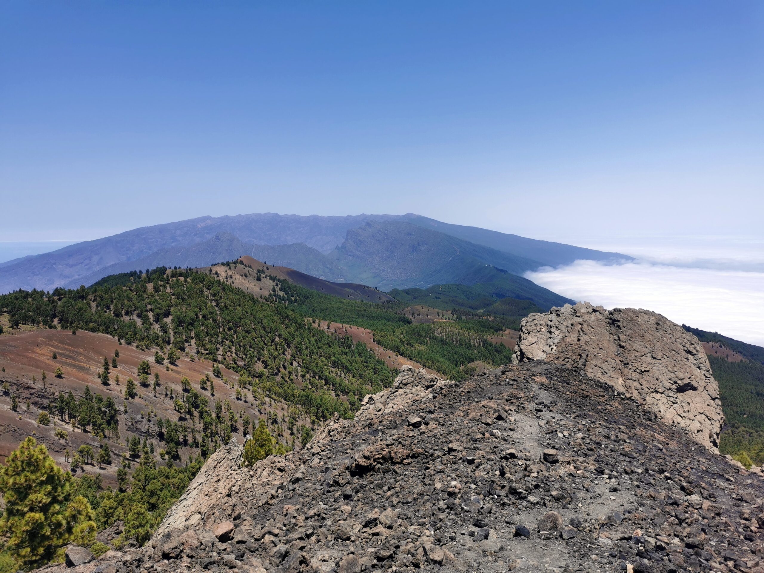 Szczyt Nambroque na "ruta de los volcanes" (trasa wulkanów - route of the volcanos) na wyspie La Palma (Wyspy Kanaryjskie, Hiszpania), licencja: shutterstock/By Christian Kaehler